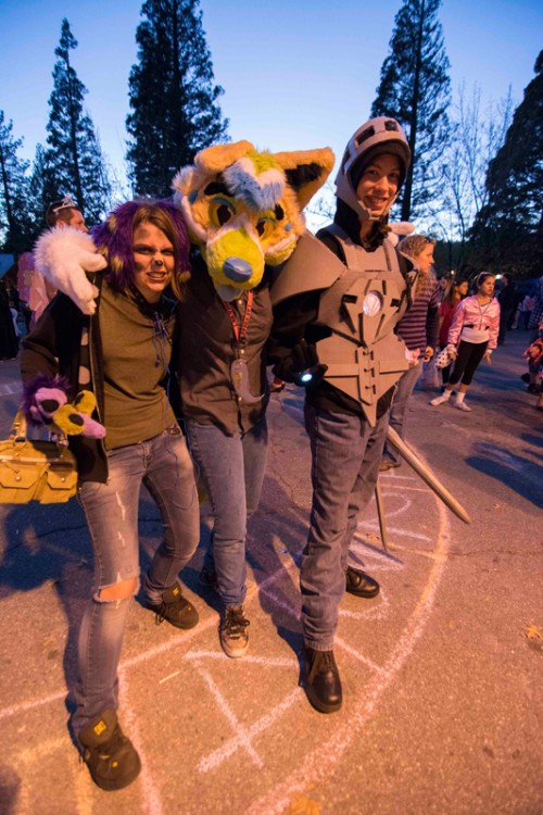 Bailee Hustos, Eric Gentree, and Ashlee Sterunk at the cake walk