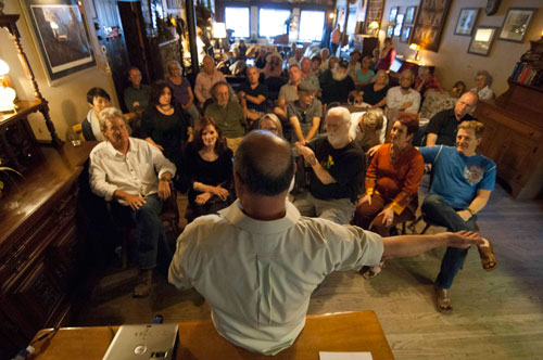 Idyllwild resident Eduardo Santiago, originally from Cuba, spoke about his complicated romance with his homeland at the Idyllwild Community Center Speaker Series on May 15 at Creekstone Inn.          Photo by John Pacheco 