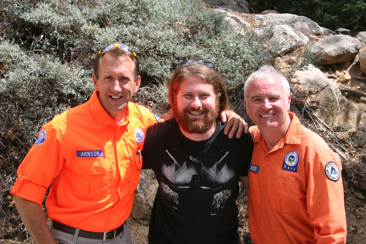 Casey Abrams (center) with his rescuers at Humber Park this week, Lee Arnson (left) and Les Walker of Riverside Mountain Rescue Unit. Photo by Jack Clark