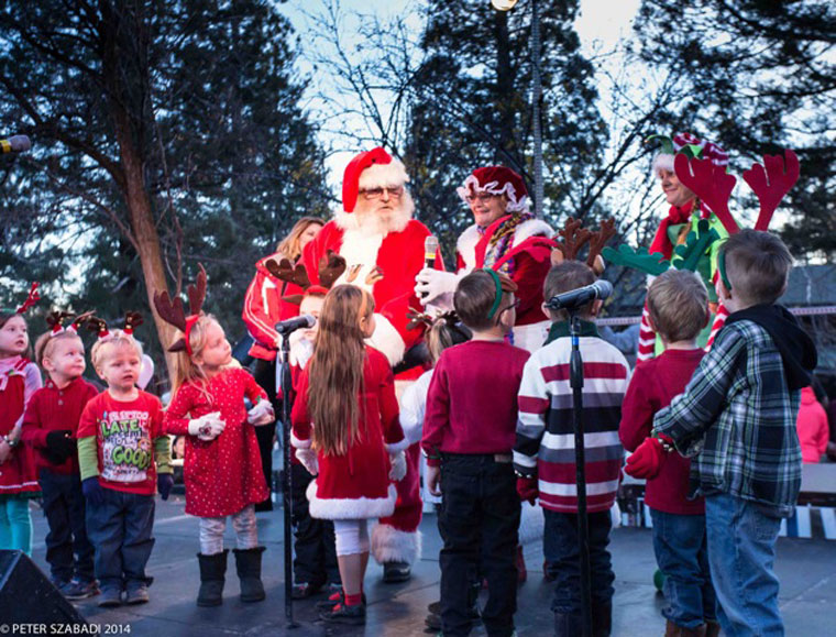 PHOTOS Idyllwild's Tree Lighting ceremony • Idyllwild Town Crier