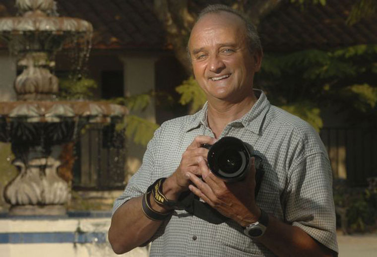  Rick Rickman (left), Pulitzer Prize-winning photographer, who will judge the March 7 AAI Eye of the Artist art show. Photo courtesy Les Walker