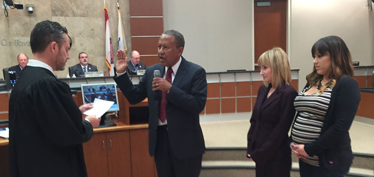 Charles Washington of Temecula was sworn in as the Riverside County 3rd District supervisor last week. Accompanying him during the ceremony were his wife Kathy and daughter Lindsey. Photo by Verne Lauritzen