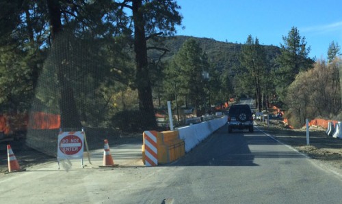 Approaching the Hurkey Creek Bridge construction from the Garner Valley side. The one lane is now only 130 inches wide (10 feet, 10 inches) making it a tight squeeze for large RVs and trucks. Photo by Marshall Smith 