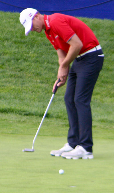 Brendan Steele drained this 12-footer for birdie at the 18th on Saturday at Torrey Pines.Photo by Jack Clark 