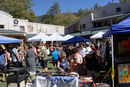 Saturday was the Art Alliance of Idyllwild’s 19th-annual Art Walk and Wine Tasting. Many of the artists set up exhibits and displays of their work at the Village Centre complex. Photo by Tom Kluzak