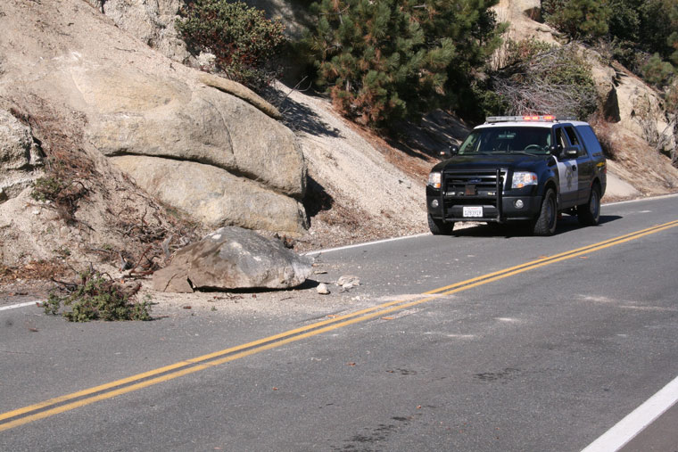 Four crashes on Hill roads over a wet weekend • Idyllwild Town Crier