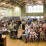 Hundreds listen to fire team and local leaders