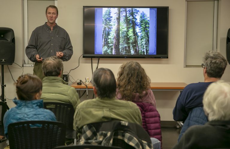 Ecologist wants to minimize fire damage