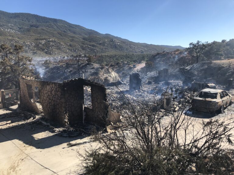 Homes lost in Pinyon-area fire