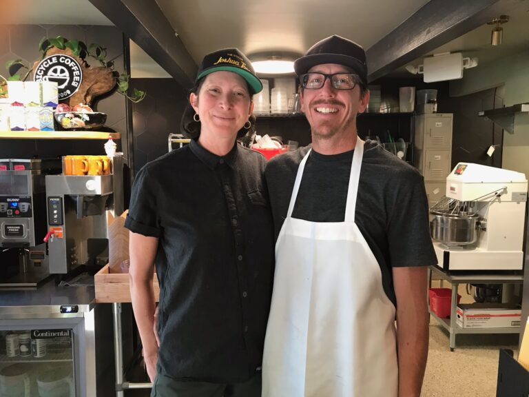 Raven Hill Bagels & Deli Market Brings Fresh Bagels to Idyllwild